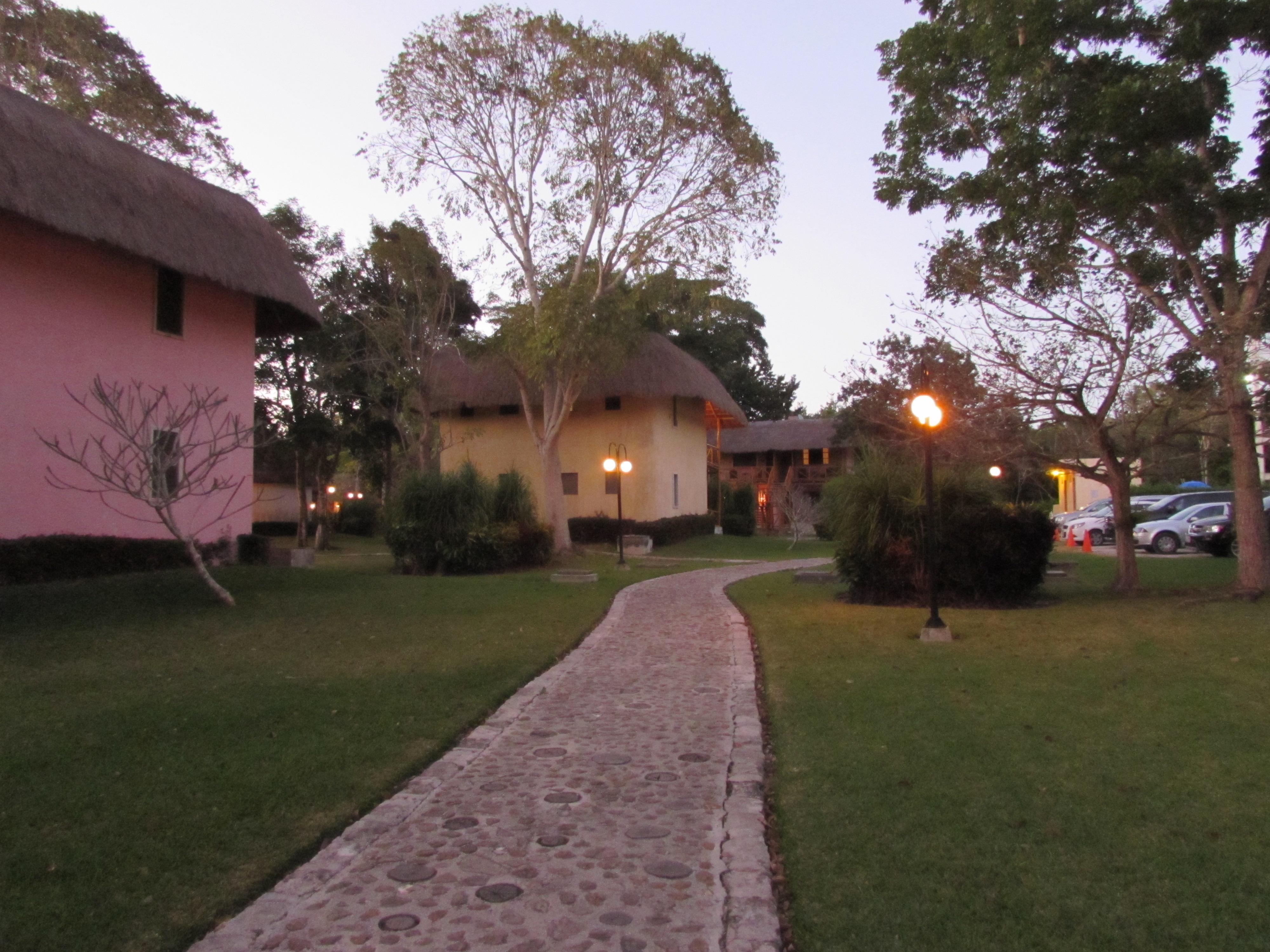 Chicanna Ecovillage Resort Exteriör bild